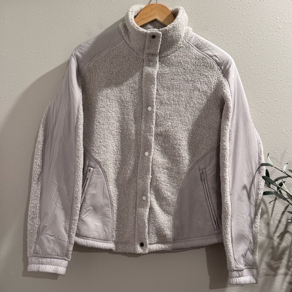 Lululemon Women’s Size 4 Go Cozy Wool Sherpa Fleece High Neck Jacket Soft Warm - Picture 1 of 7
